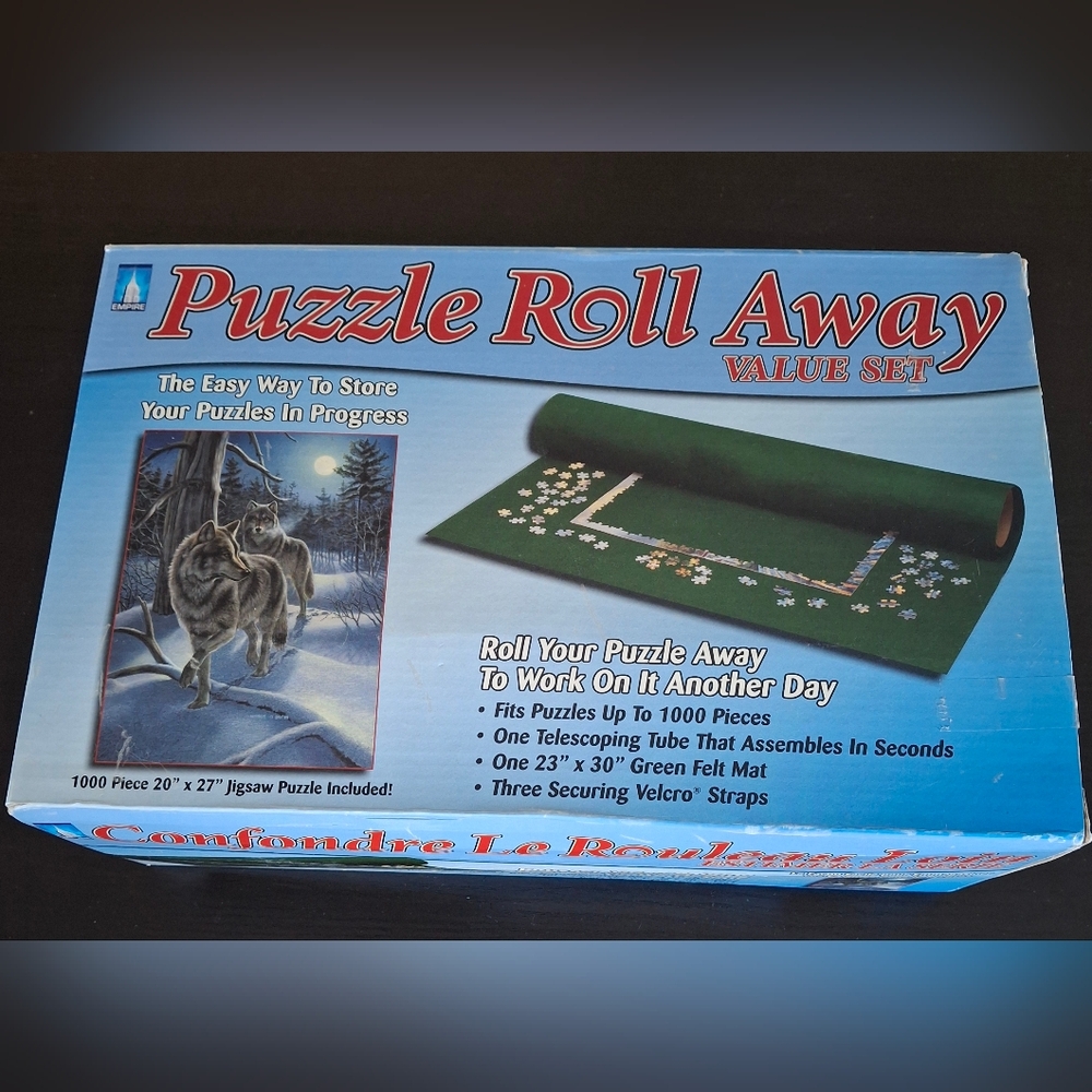 Puzzle Roll Away Value Set With A 1000 Piece Wolf Puzzle